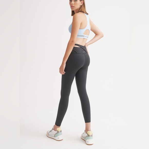 Titika leggings - Picture 2 of 4
